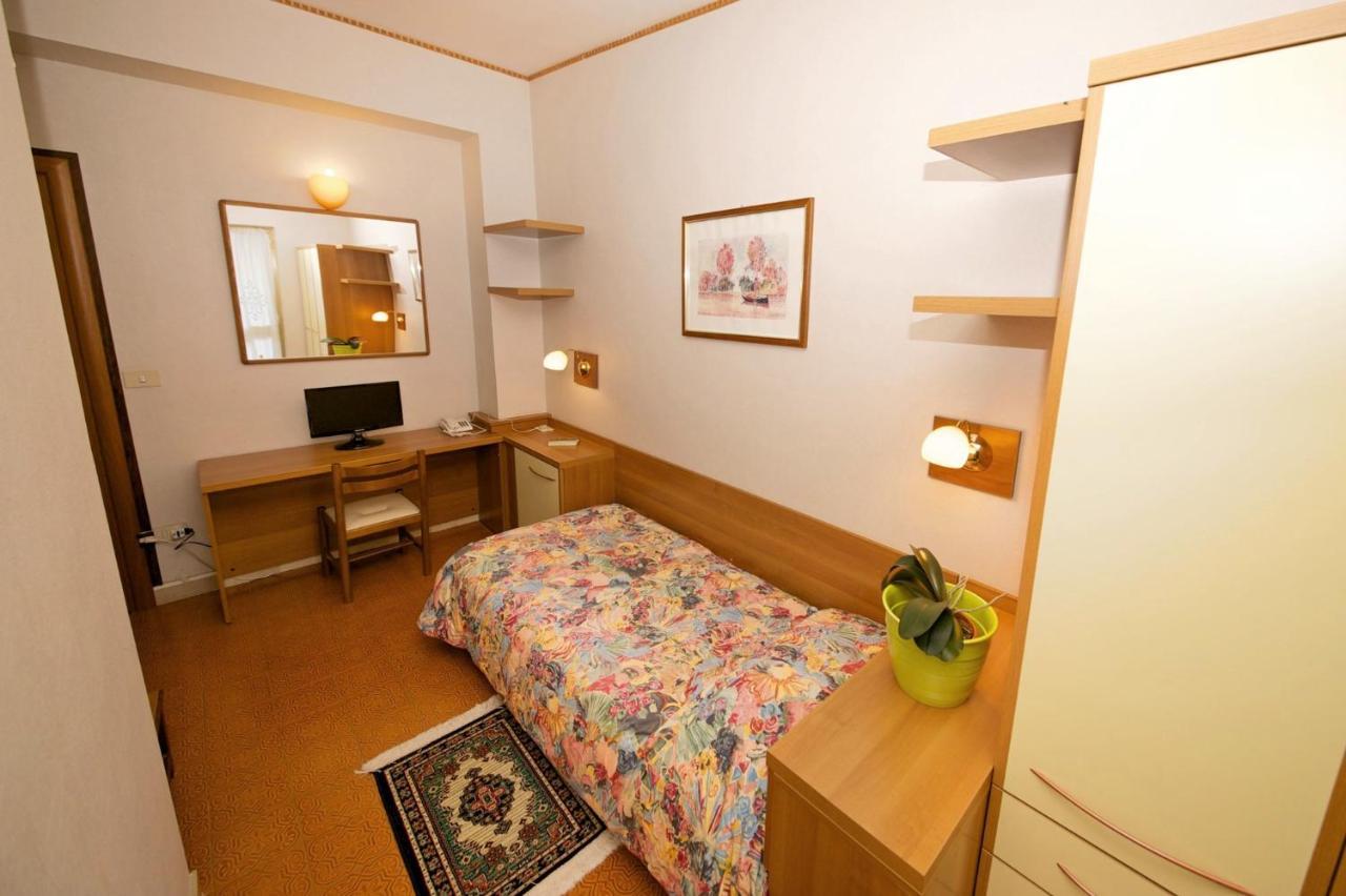 Albergo Ponte Di Nava Ormea Buitenkant foto