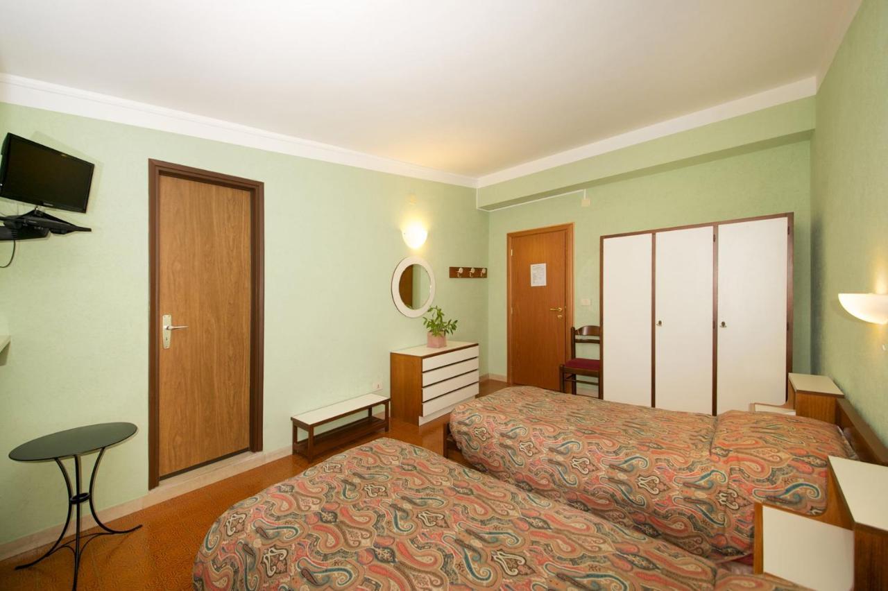 Albergo Ponte Di Nava Ormea Buitenkant foto